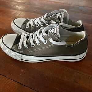 Grey Converse- like new only worn once